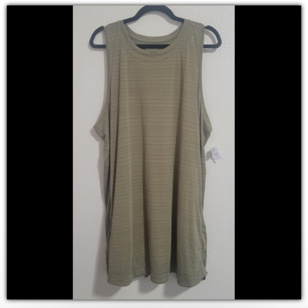 NWT Athleta Elation 7/8 tight racer back tank tunic with pockets size 2x